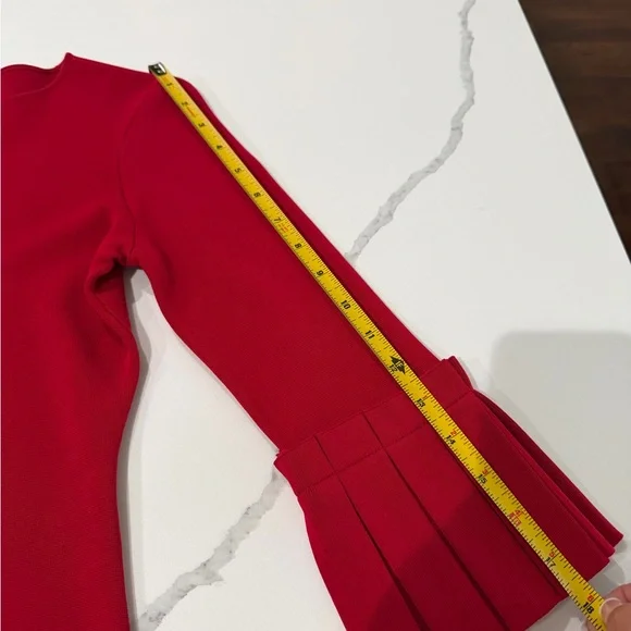 Carolina Herrera Cherry Red Pleated-Cuff Long Sleeve Top - Picture 6 of 8
